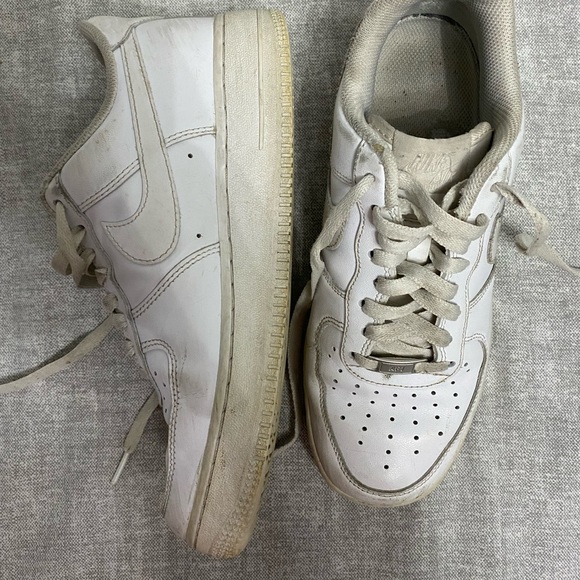 White AF1s - Picture 3 of 5